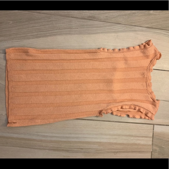 Light orange cream tank top - Picture 2 of 3